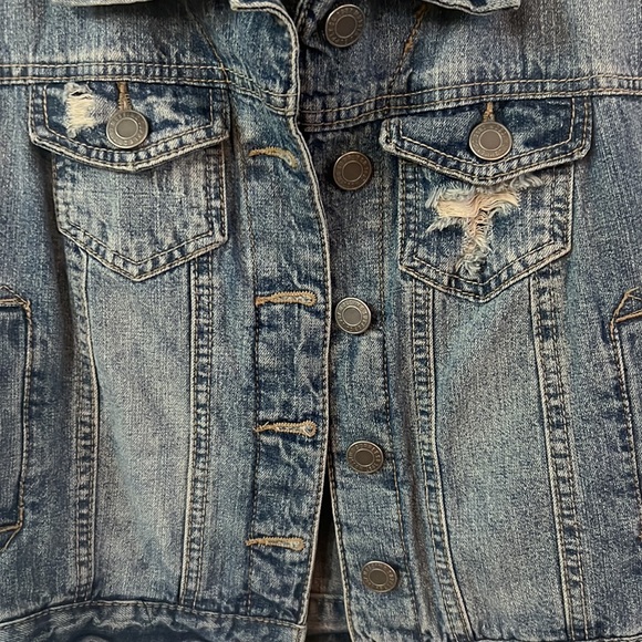 Mossimo Distressed Jean jacket Vest size S. - Picture 3 of 5